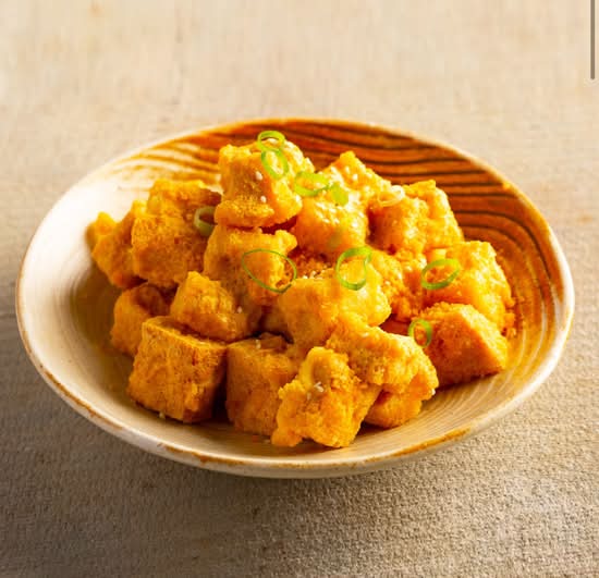 910_Crispy Tofu with Salted Egg Yolk   金沙豆腐
